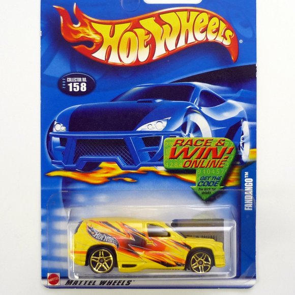 Hot Wheels Fandango #158 Yellow Die-Cast Car 2002 - Picture 1 of 1